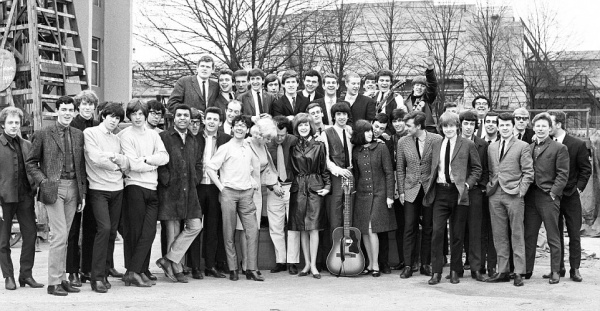 Stars pose for the 1964 Ready Steady Go Rave Mad Mod Ball